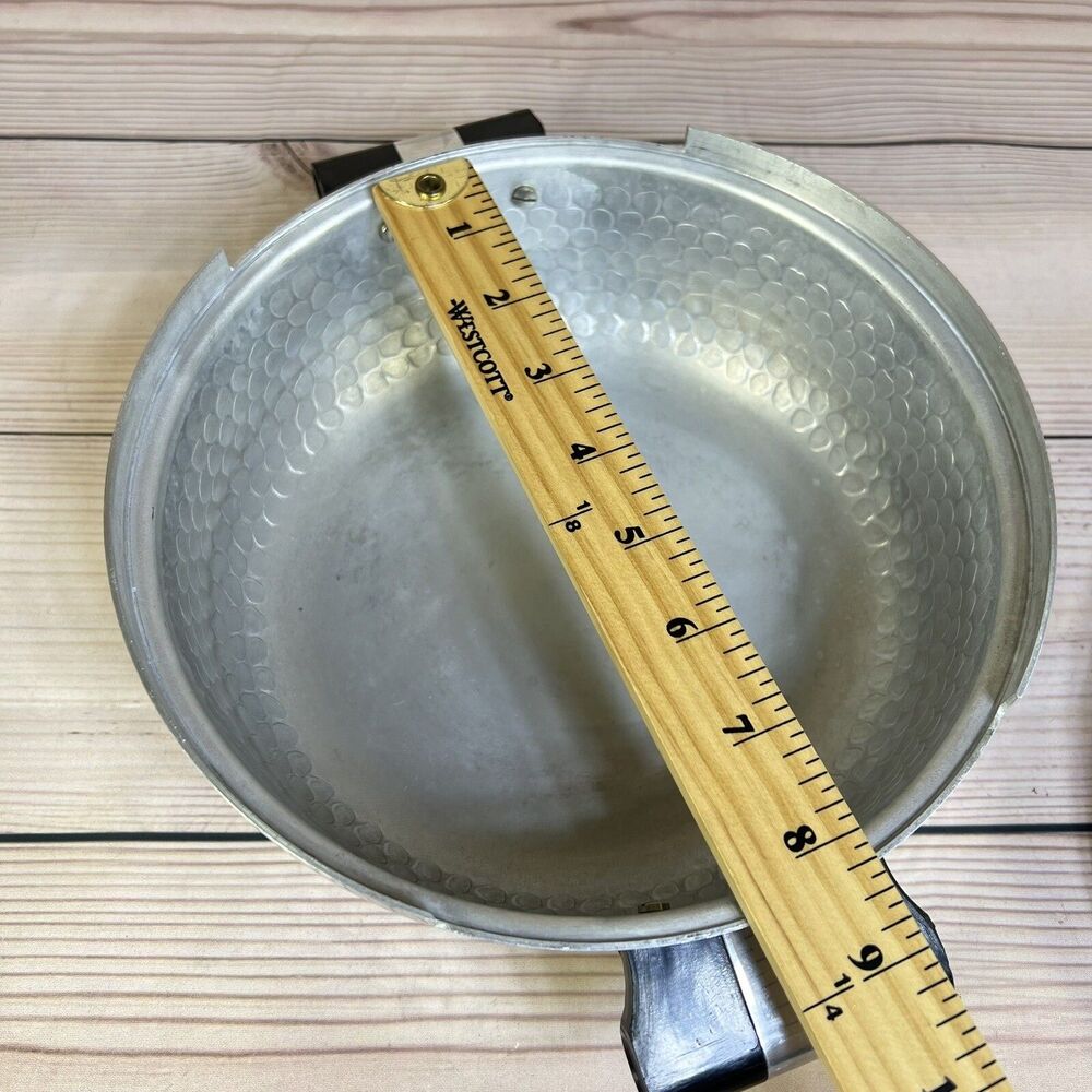 Vintage Puralum Italy Hammered Aluminum Casserole Dish Server w/Lid 8" MCM Retro - Picture 14 of 16